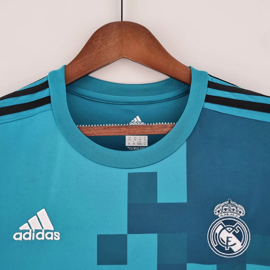 Real Madrid Third Retro (2017/2018)